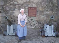 Historic interpreter shows of Fort Erie's artillery pieces